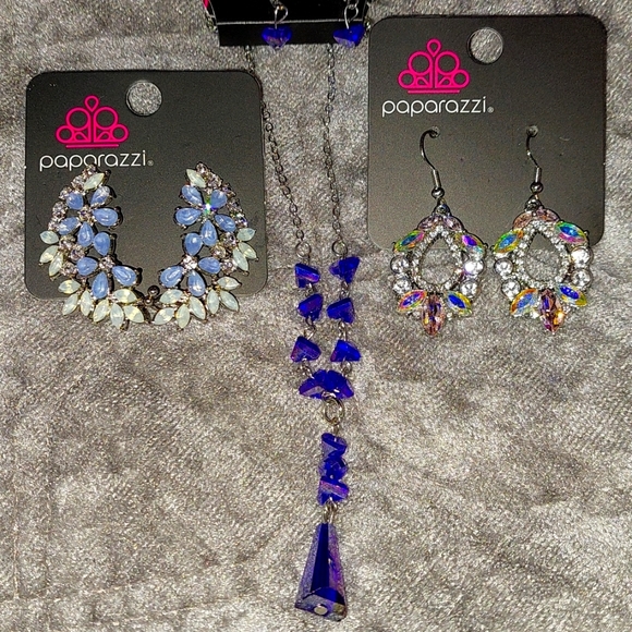 paparazzi Jewelry - Blue Iridescent Necklace Earrings Holographic Set